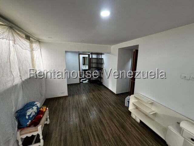 VENTA COLINAS DE BELLO MONTE #25-14288