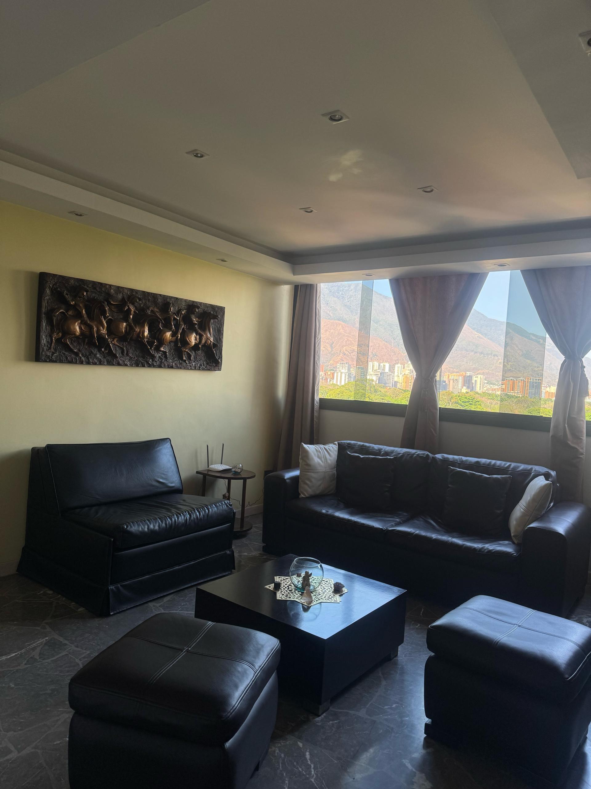 ALQUILO APARTAMENTO EN ALTAMIRA