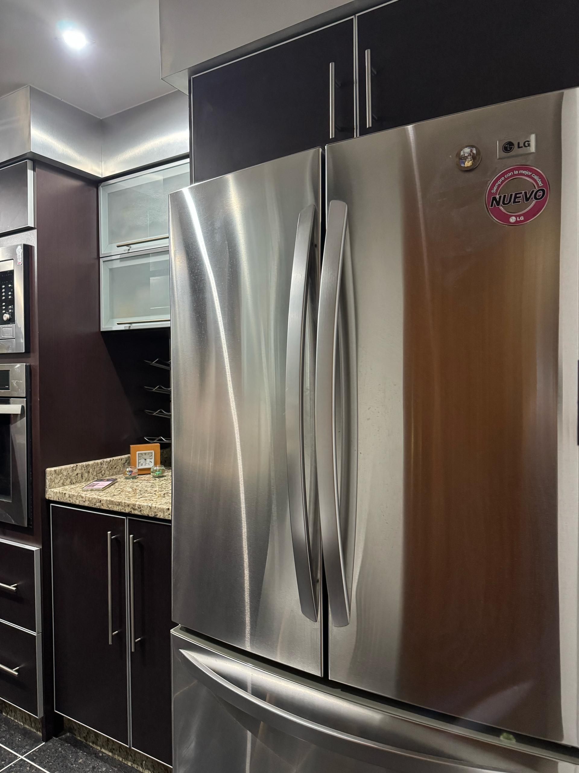 ALQUILO APARTAMENTO EN ALTAMIRA
