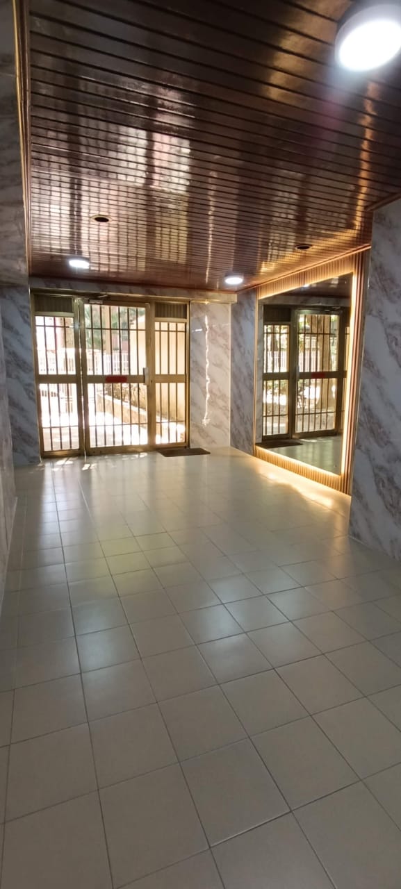 ALQUILO APARTAMENTO EN LA URBINA
