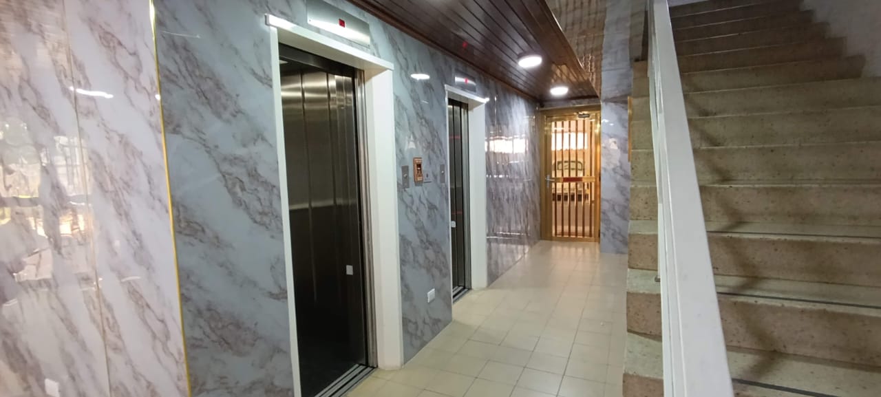 ALQUILO APARTAMENTO EN LA URBINA