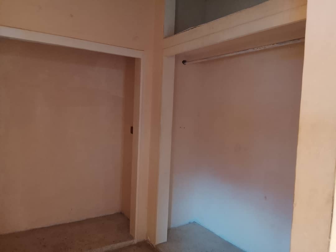 Si buscas amplitud y una ubicación estratégica en Naguanagua, este apartamento de 125 m² es para ti. 