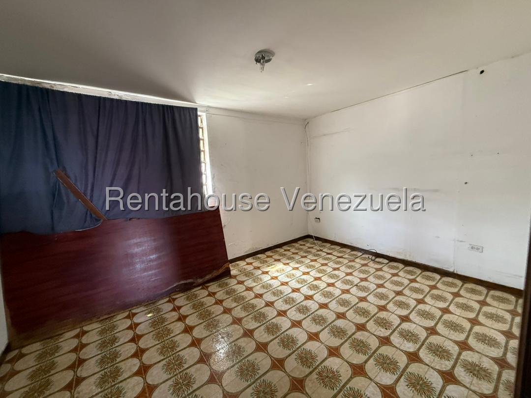 Casa comercial en vemtaubicada en santa cesilia valencia carabobo codigo 26-8120