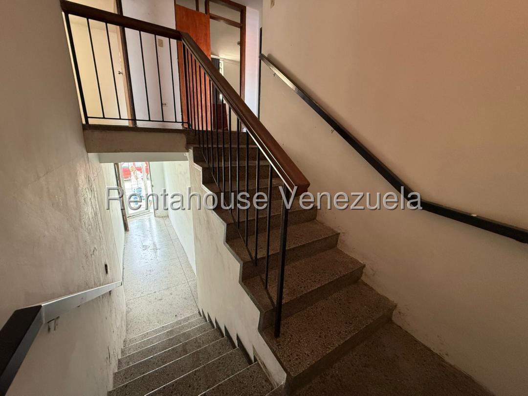 Casa comercial en vemtaubicada en santa cesilia valencia carabobo codigo 26-8120