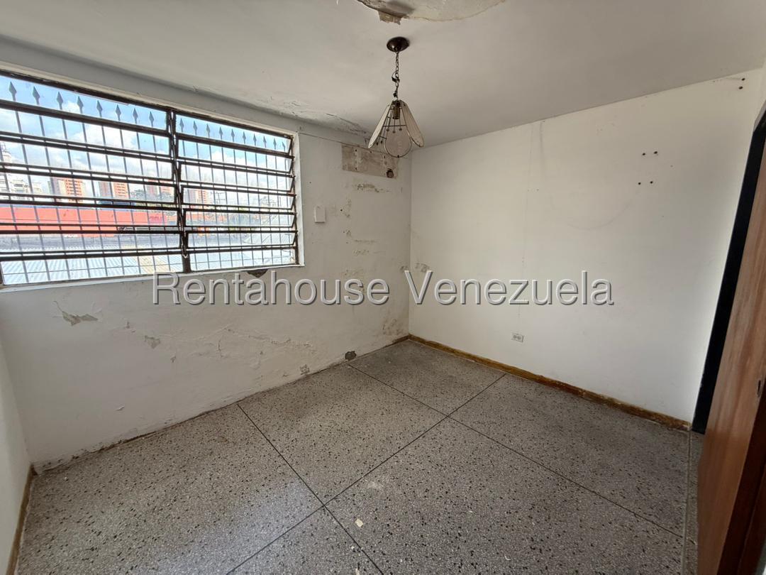 Casa comercial en vemtaubicada en santa cesilia valencia carabobo codigo 26-8120