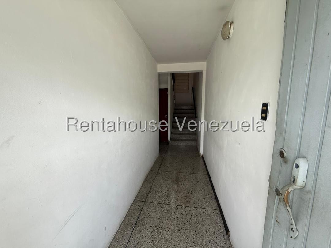 Casa comercial en vemtaubicada en santa cesilia valencia carabobo codigo 26-8120