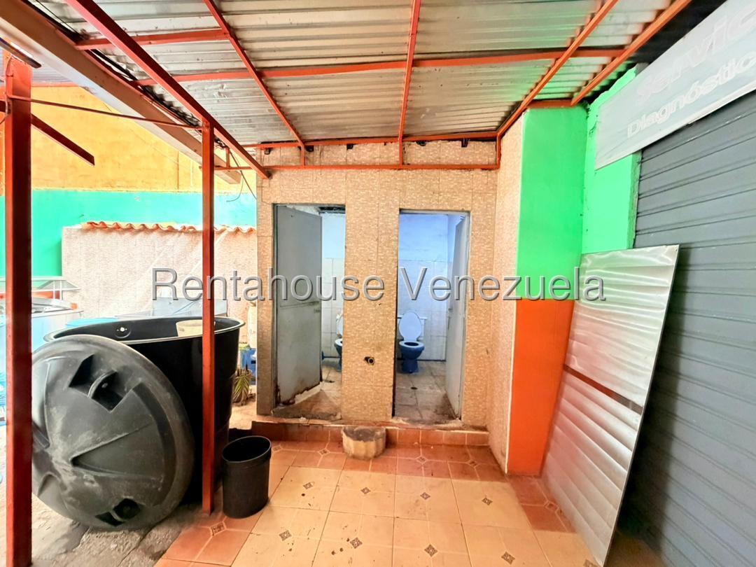 Local comercial en Tocuyito en venta  codigo 26-18905