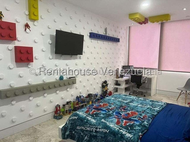 Amoblado Apartamento en venta con pozo de agua y planta eléctrica ubicado en prebo 3 Valencia Carabobo 26-9641 ELOISA MEJIA