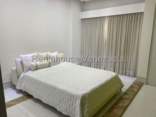 Amoblado Apartamento en venta con pozo de agua y planta eléctrica ubicado en prebo 3 Valencia Carabobo 26-9641 ELOISA MEJIA