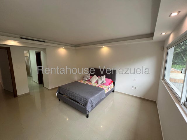 Colinas de Guataparo  Townhouse en venta Valencia Carabobo Desiree Castillo Rentahouse 