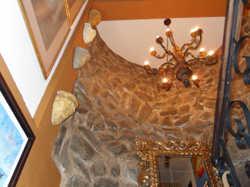 Las Chimeneas Townhouse en venta Valencia Carabobo Desiree Castillo Rentahouse