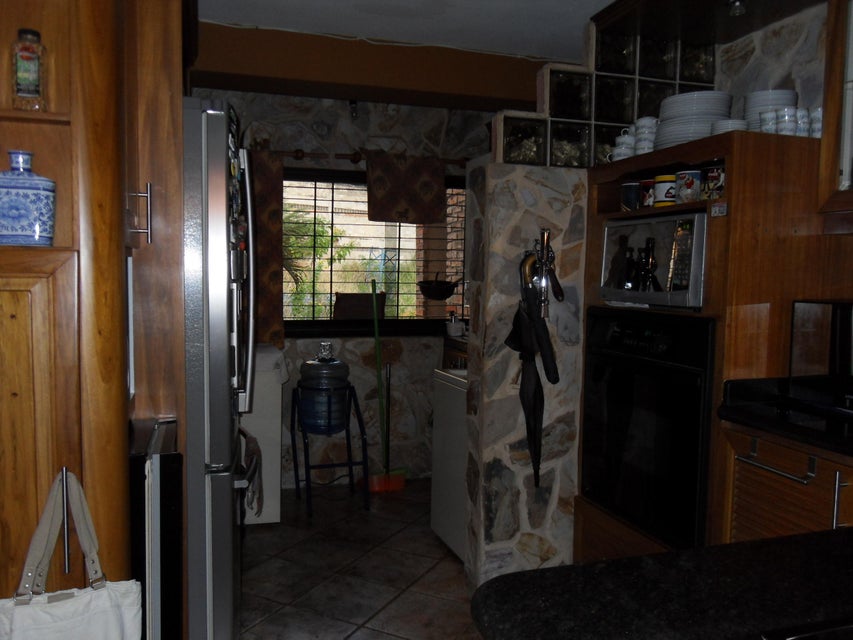 Las Chimeneas Townhouse en venta Valencia Carabobo Desiree Castillo Rentahouse