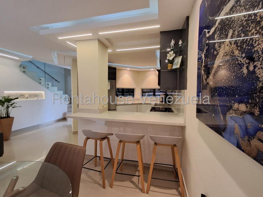 El Rincón Naguanagua Townhouse en venta Carabobo Desiree Castillo Rentahouse 