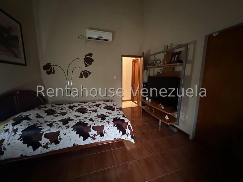 Manantial Townhouse en venta Naguanagua Carabobo Desiree Castillo Rentahouse 