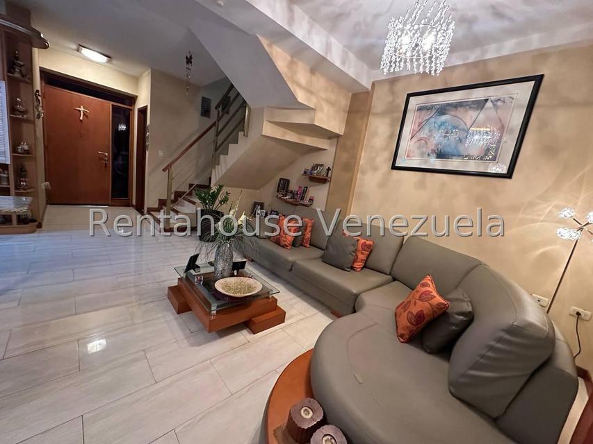Manantial Townhouse en venta Naguanagua Carabobo Desiree Castillo Rentahouse 