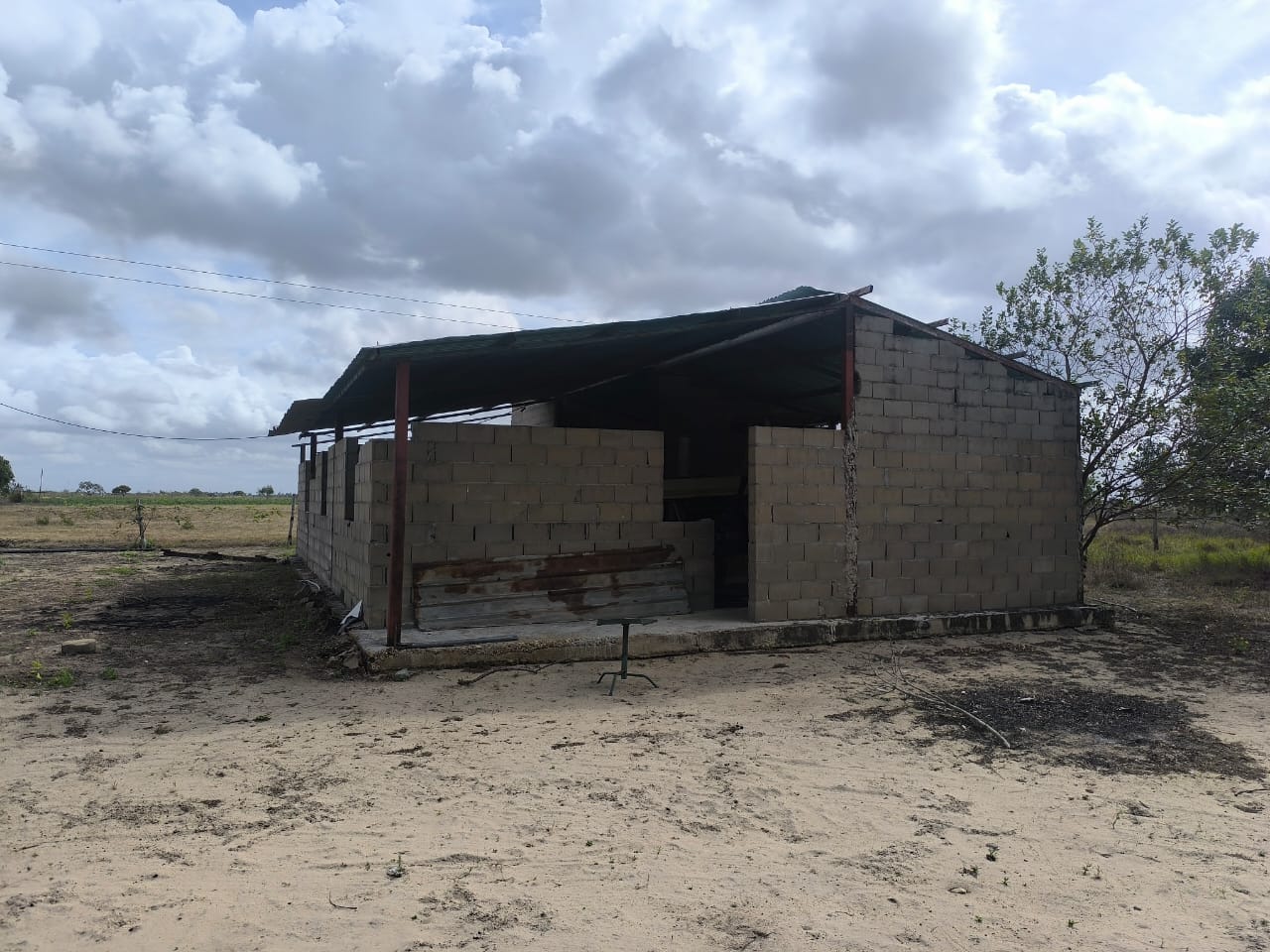 INMOBILIARIA FARRO VENDE TERRENO CARRETERA NACIONAL SANTA BARBARA AGUASAY 
