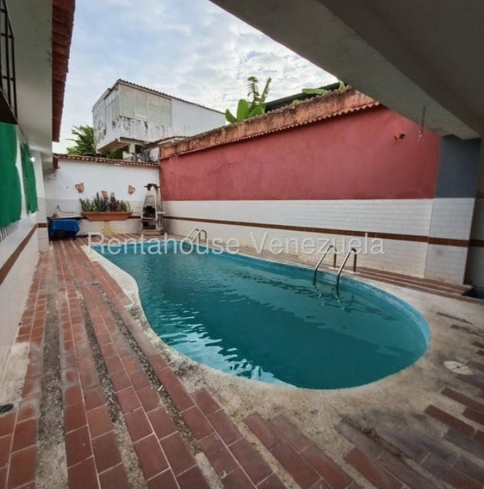  #26-19047 Alquiler de anexo (piscina, terraza y anexo