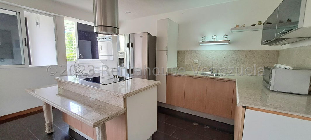 VENTA  EL HATILLO #24-2014