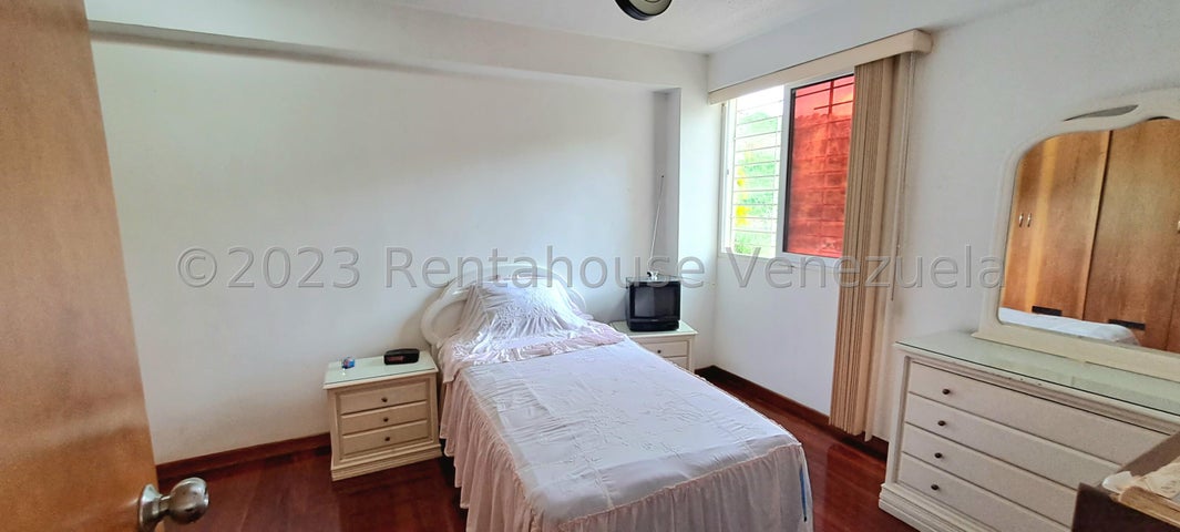 VENTA  EL HATILLO #24-2014