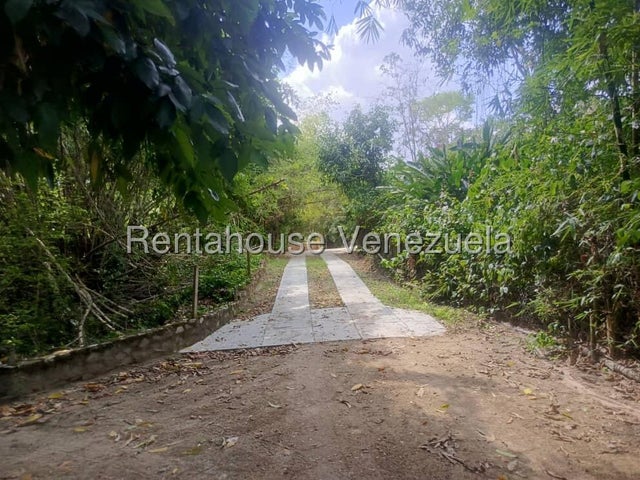 26-18981 Doble Casa en Altamira Obra Gris La Entrada Naguanagua
