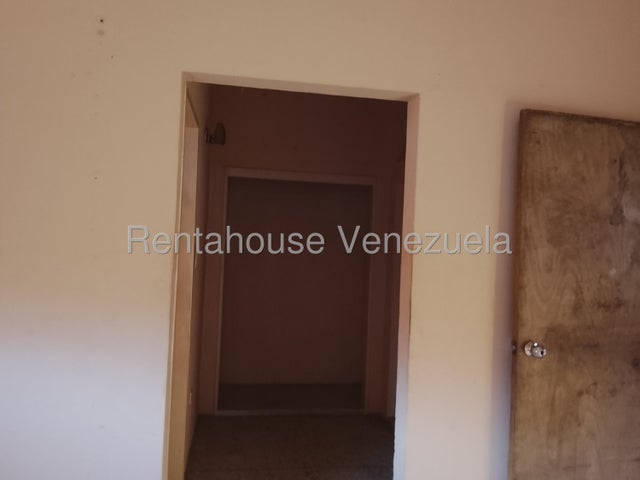 26-18990  Apartamento en Venta en Barbula Naguanagua