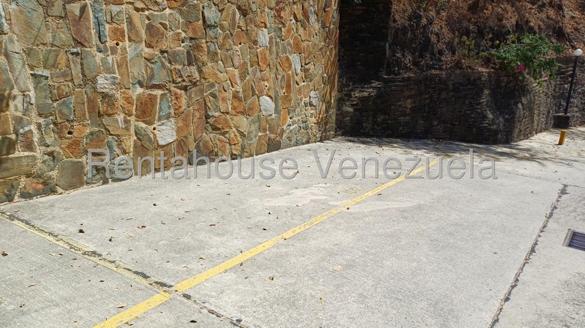 En Mañongo Nahuanagua Apartamento con Pozo y Panta Electrica en venta codigo 25-15744