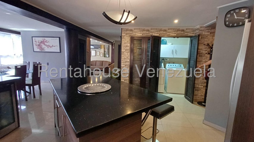 En Mañongo Nahuanagua Apartamento con Pozo y Panta Electrica en venta codigo 25-15744