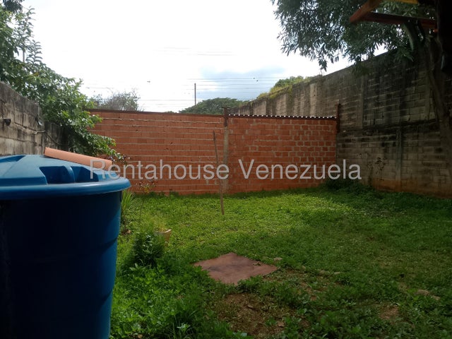Amplia Casa en venta ubicada en Av Bolivar Sur valencia carabobo codigo 26-4484