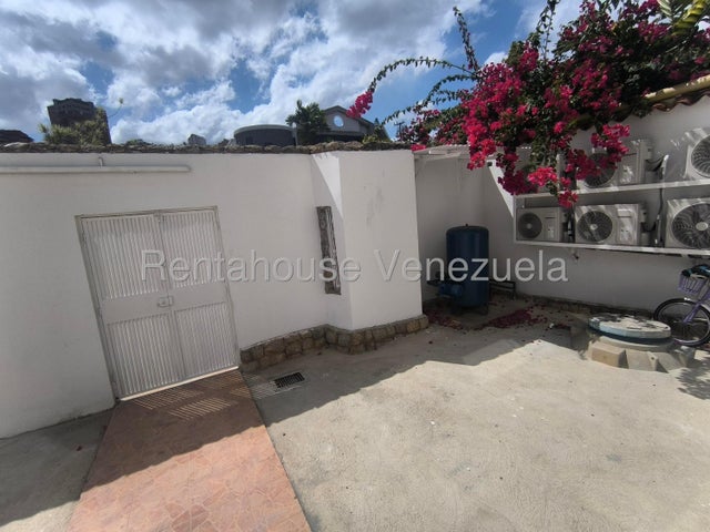 De lujo Casa en venta ubicada en el bosque valencia carabobo codigo 26-13718