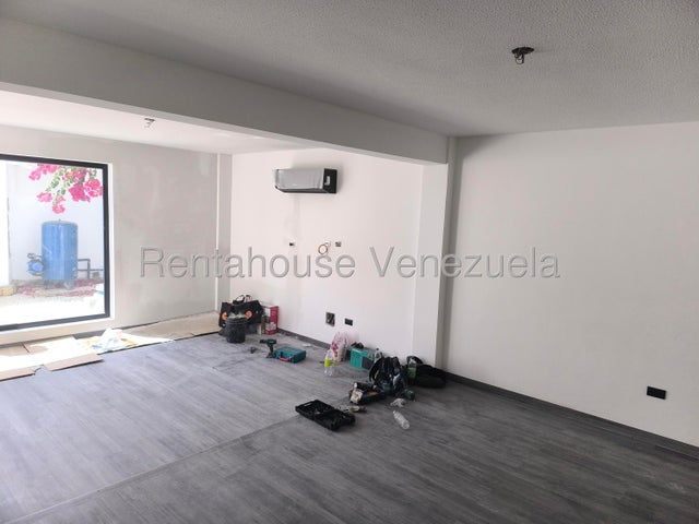 De lujo Casa en venta ubicada en el bosque valencia carabobo codigo 26-13718