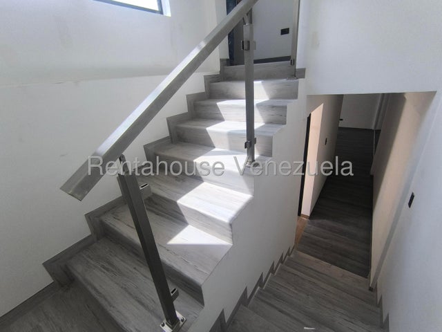 De lujo Casa en venta ubicada en el bosque valencia carabobo codigo 26-13718