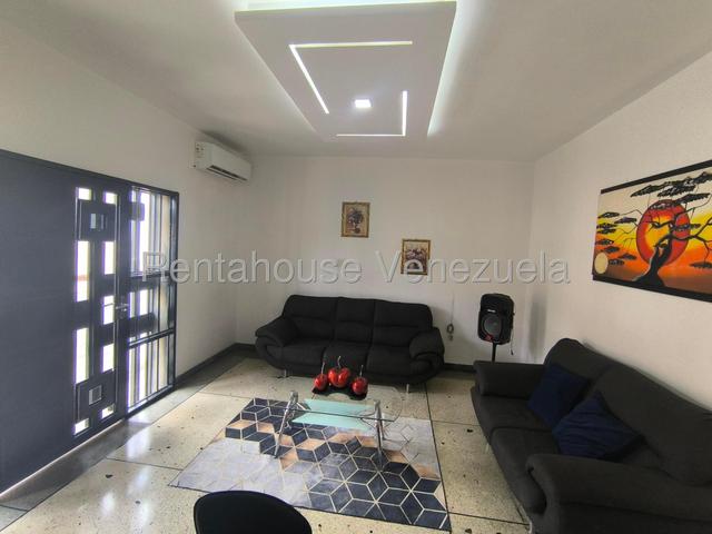 Apartamento planta baja con internet en venta en san blas valencia carabobo codigo 26-16455