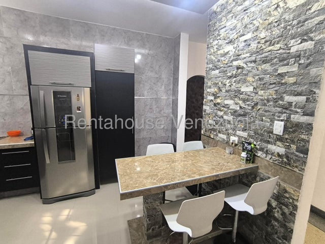 Apartamento planta baja con internet en venta en san blas valencia carabobo codigo 26-16455