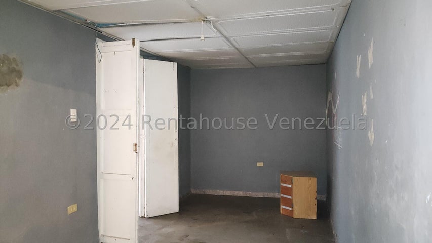 Casa en venta en san Blas Valencia Carabobo Codigo 24-28773