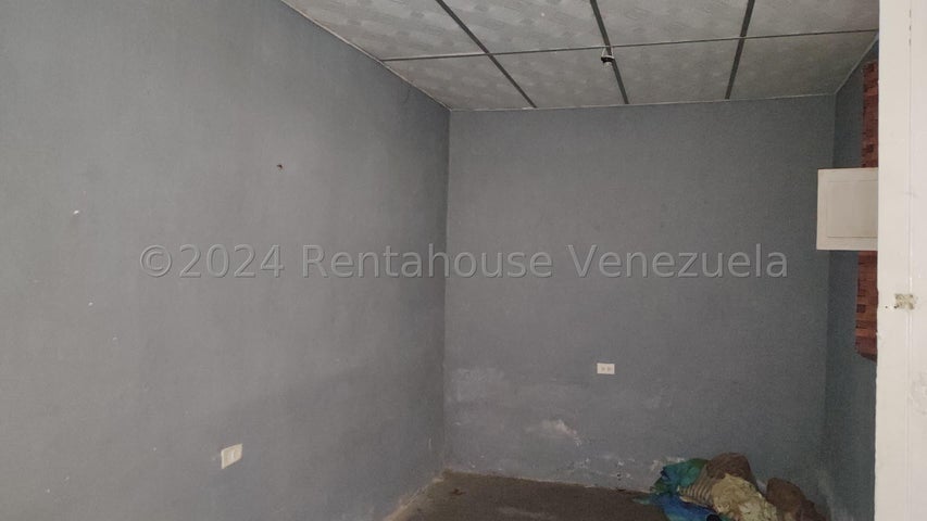 Casa en venta en san Blas Valencia Carabobo Codigo 24-28773