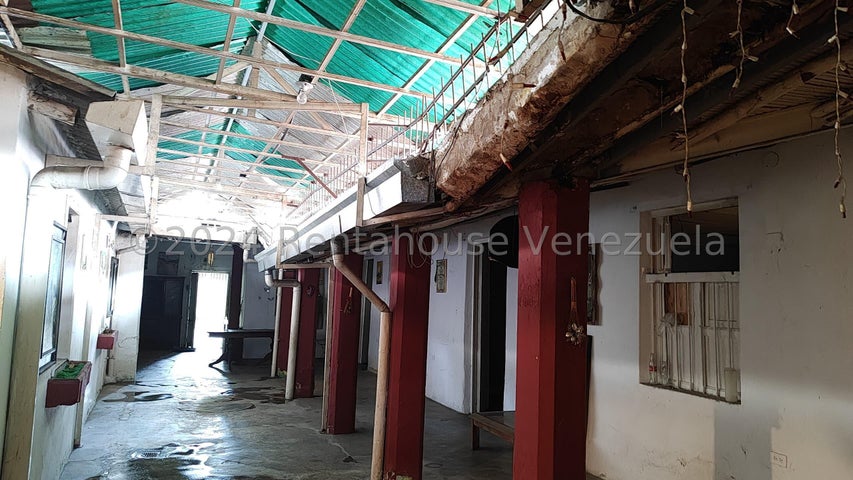 Casa en venta en san Blas Valencia Carabobo Codigo 24-28773