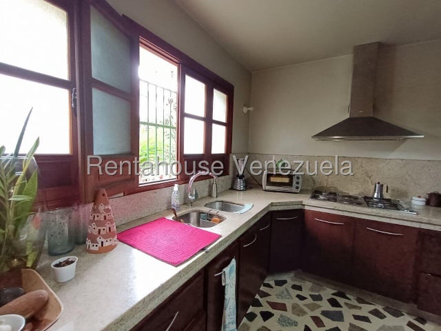 Trigal centro Casa en venta con jardin ubicada en Valencia Carabobo codigo 26-11215