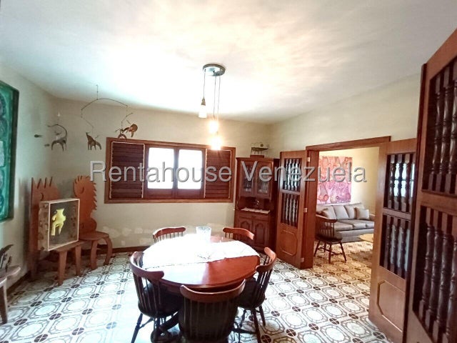 Trigal centro Casa en venta con jardin ubicada en Valencia Carabobo codigo 26-11215