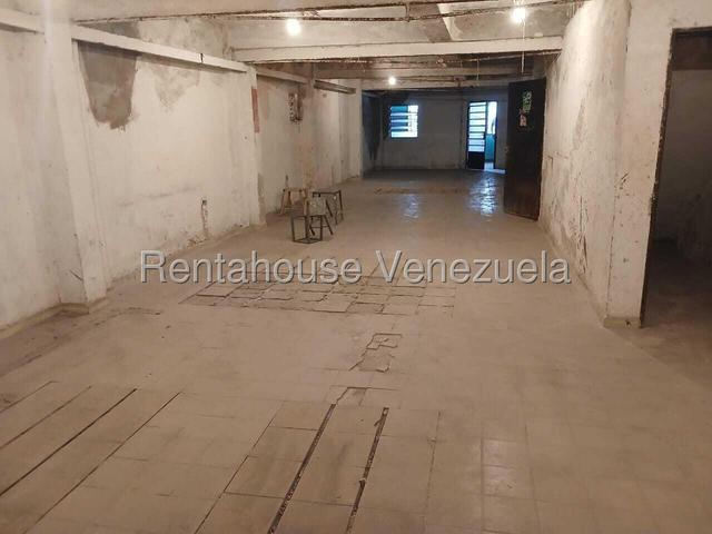 ALQUILER EN CATIA  #26-17028