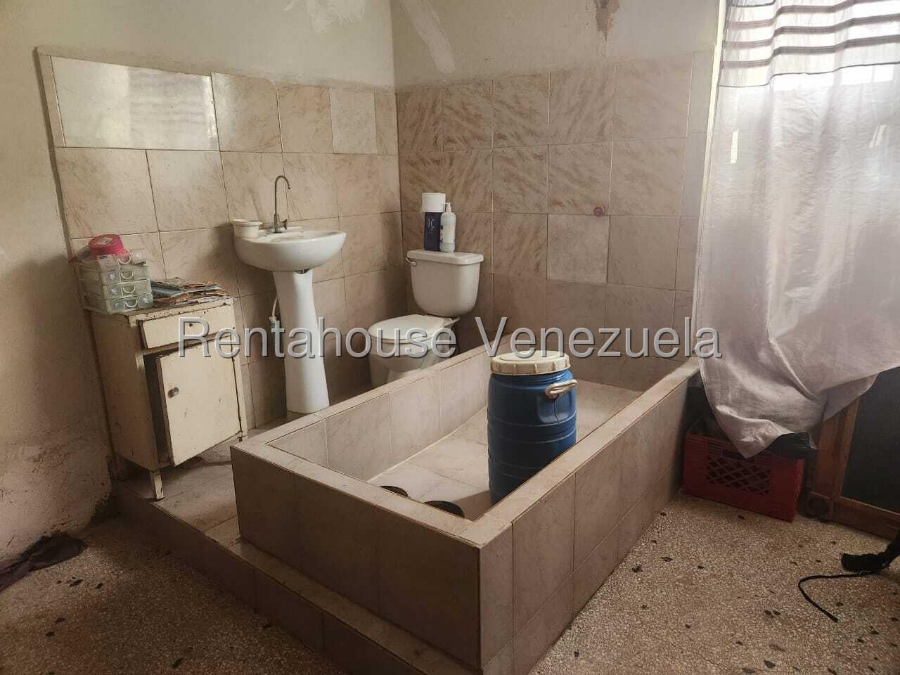 ¡OPORTUNIDAD ÚNICA EN CIUDAD ALIANZA! Casa + 2 Anexos + 2 Locales Comerciales ????. Ciudad Alianza.