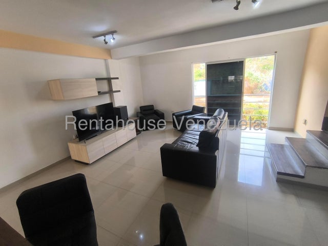 Townhouse en Alquiler CON PLANTA ELECTRICA Y POZO DE AGUA Naguanagua el rincon carabobo codigo 26-17882