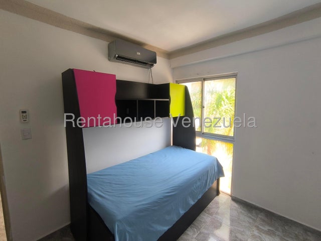 Townhouse en Alquiler CON PLANTA ELECTRICA Y POZO DE AGUA Naguanagua el rincon carabobo codigo 26-17882
