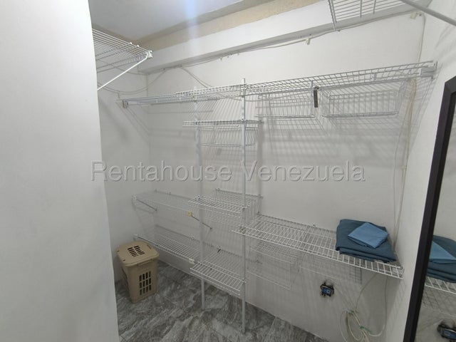 Townhouse en Alquiler CON PLANTA ELECTRICA Y POZO DE AGUA Naguanagua el rincon carabobo codigo 26-17882