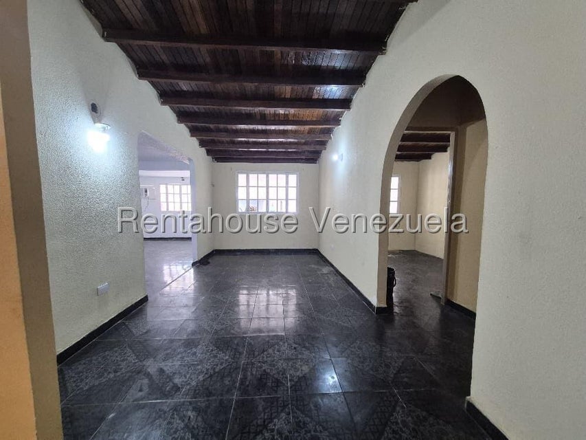 Casa en venta Sector Doña Emilia (Los Cactus) - Punto Fijo, Falcón. Venezuela. 26-19264
