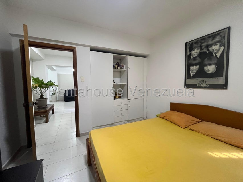 Las Chimeneas apartamento en venta Valencia Carabobo Desiree Castillo Rentahouse 