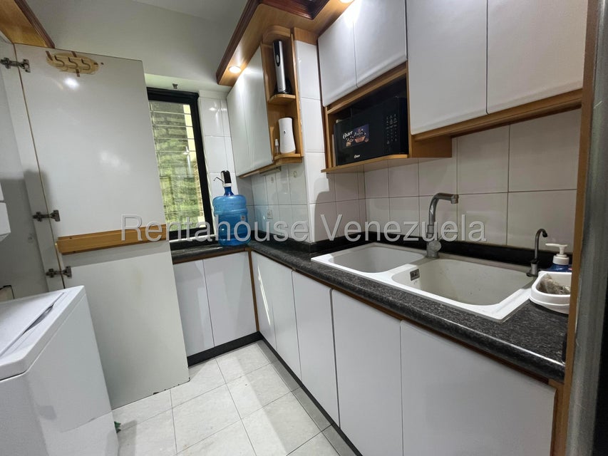Las Chimeneas apartamento en venta Valencia Carabobo Desiree Castillo Rentahouse 