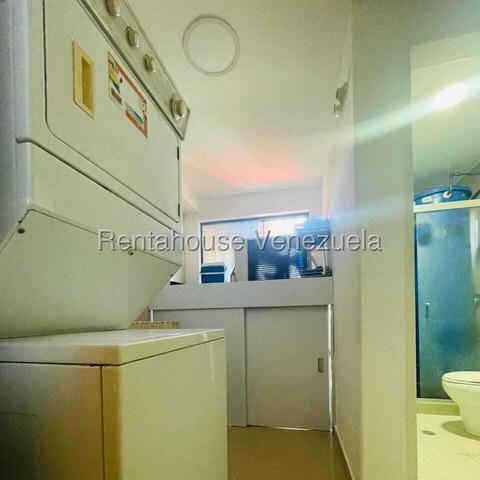 Lujo y Confort Total en Mañongo: Apartamento de 200m² con Planta 100% y Pozo - Equipado En Alquiler COD 26-19199