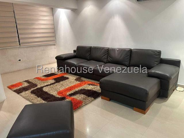 Lujo y Confort Total en Mañongo: Apartamento de 200m² con Planta 100% y Pozo - Equipado En Alquiler COD 26-19199
