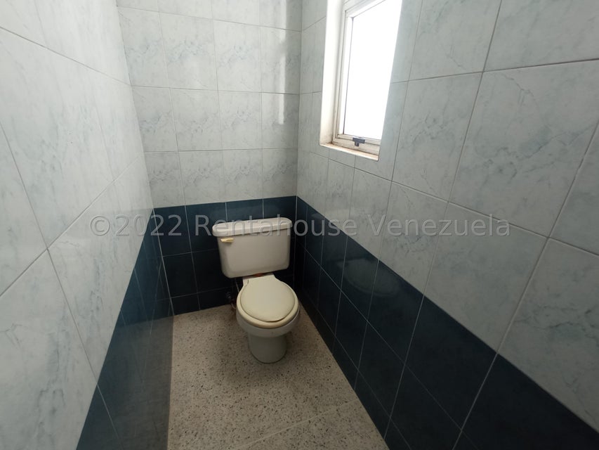 Local para oficina en alquiler san Diego Carabobo Desiree Castillo Rentahouse 