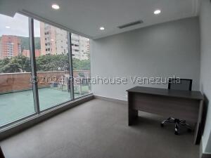Oficina Premium de 78m² en C.C. Trigaleña Plaza: Con Terraza y Planta Eléctrica COD 24-26278